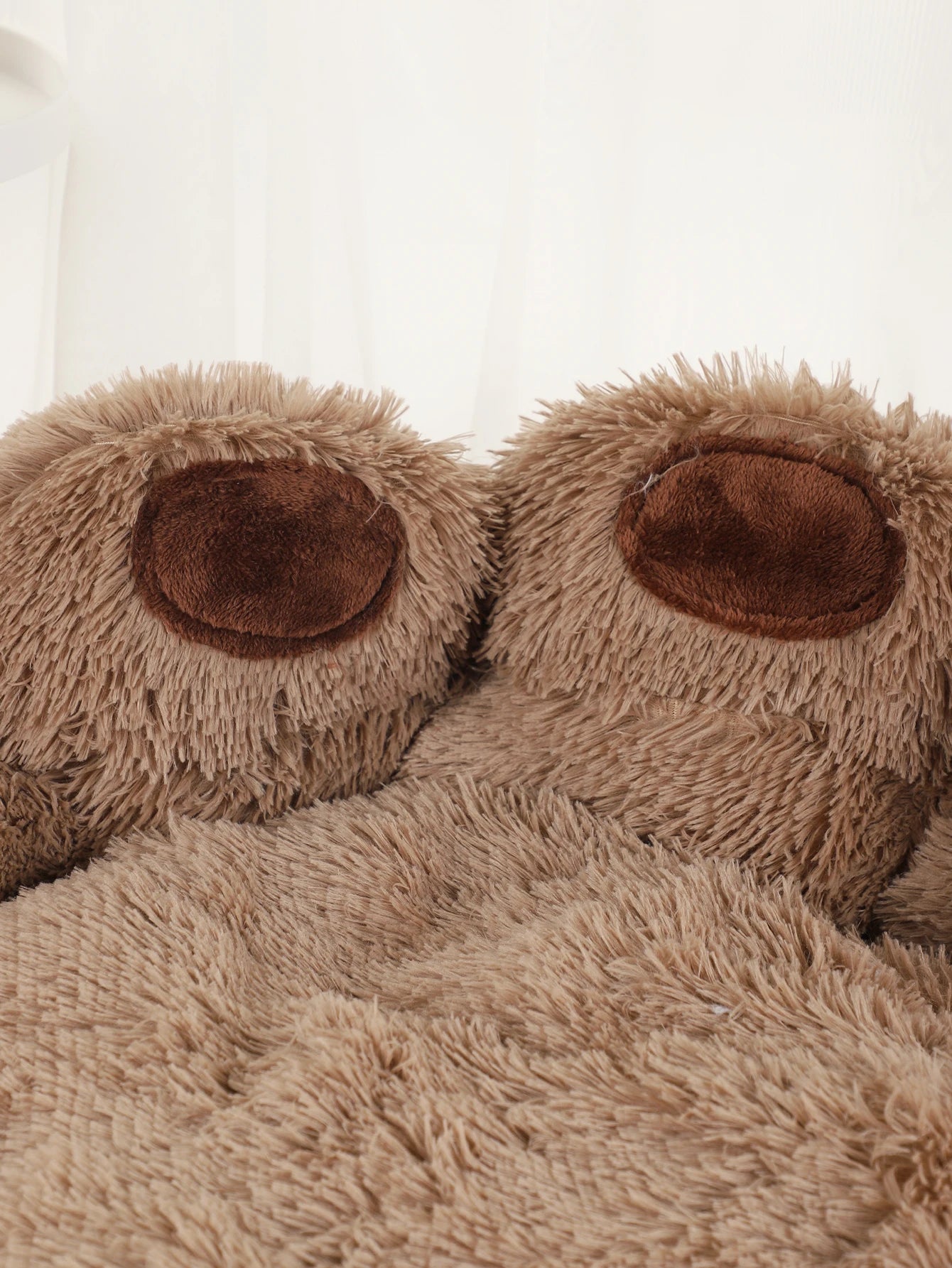 Fluffy Dog Bed Winter Warm Large Pet Products Small Sofa Baskets Pets Kennel Mat Puppy Cats Supplies Basket Blanket Accessories